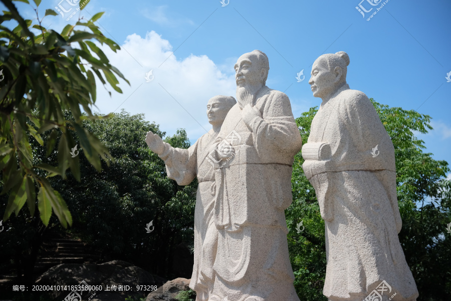 连云港孔望山孔子石像