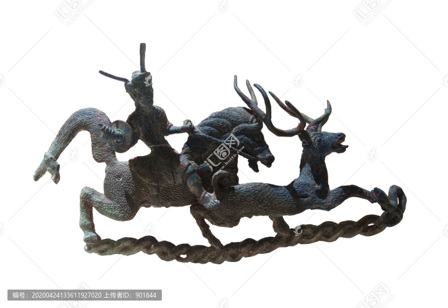 西汉文物骑士猎鹿铜扣饰抠图
