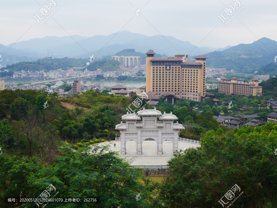 鹿湖温泉度假村