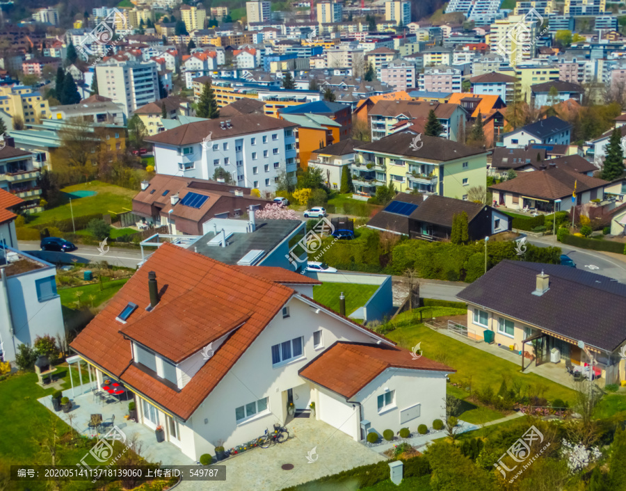 俯瞰瑞士克林斯小镇
