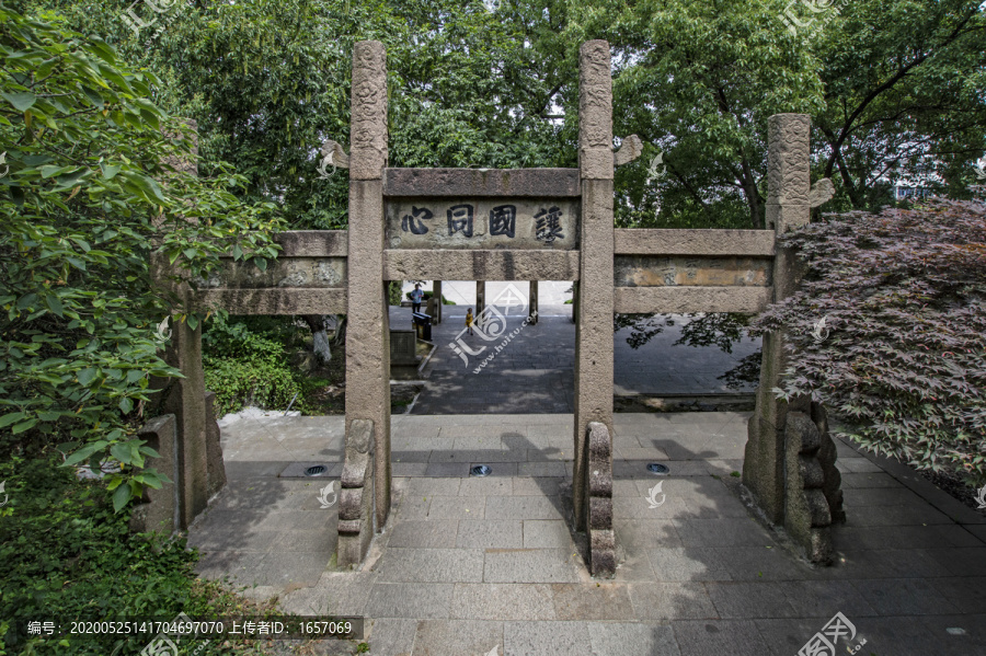 虞山护国同心石牌坊