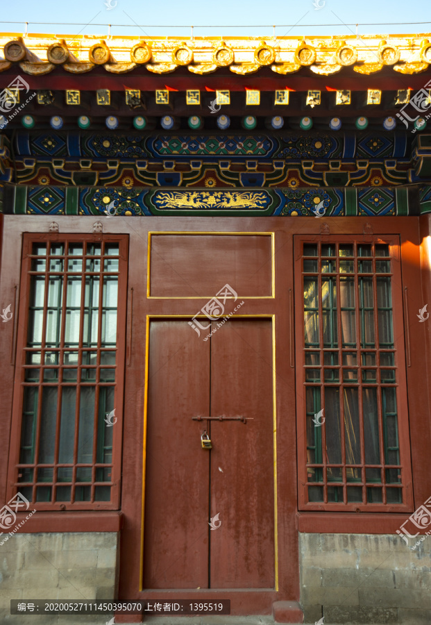 北京故宫中式红门