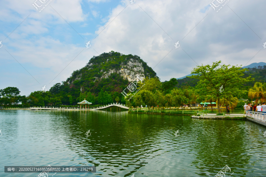 七星岩湖景