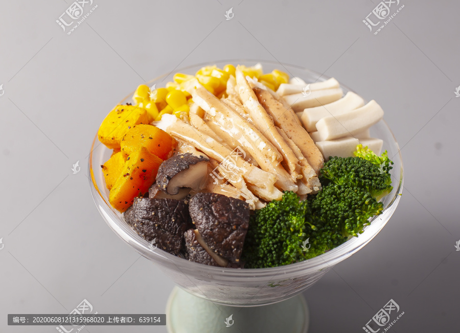 轻食减脂餐泰式咖喱鸡谷物碗
