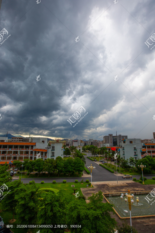 风雨欲来