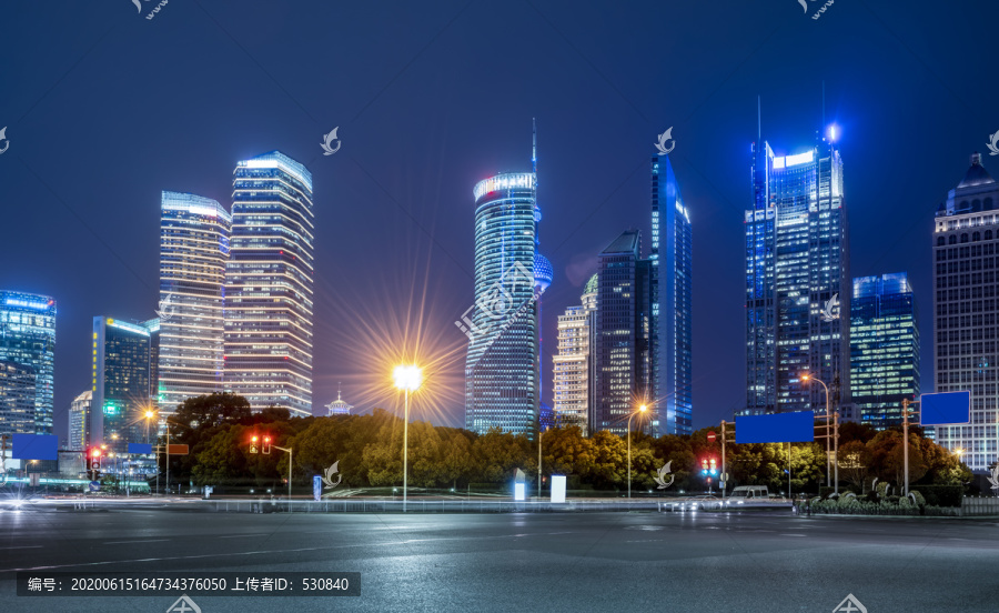 上海陆家嘴街道夜景