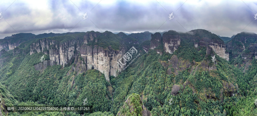 浙江台州神仙居风景区山脉全景