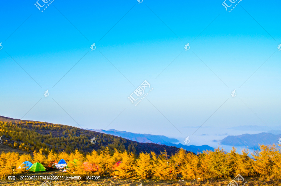 海坨山秋景