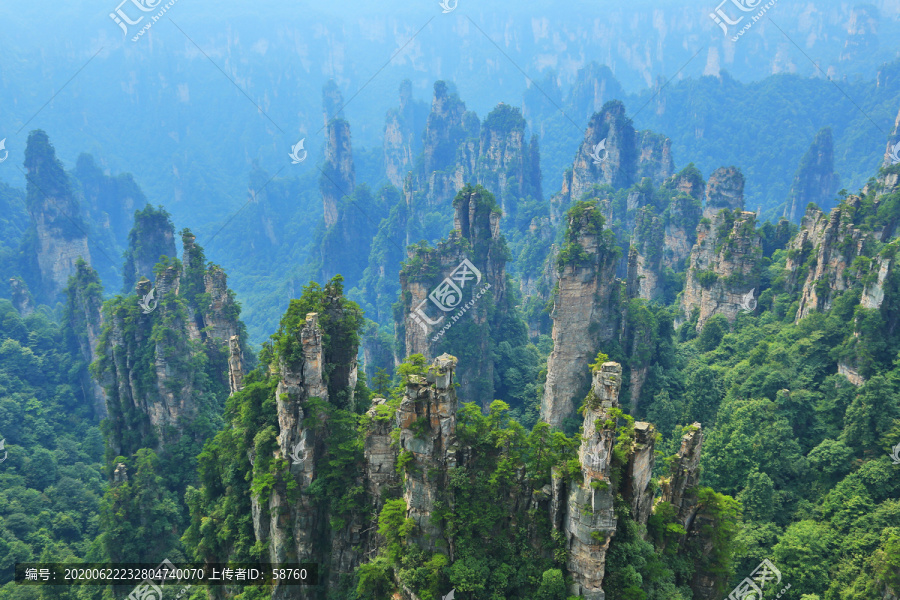 张家界景区群峰地貌景观