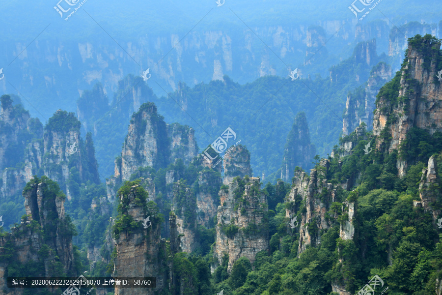 张家界风景区砂岩峰林地貌