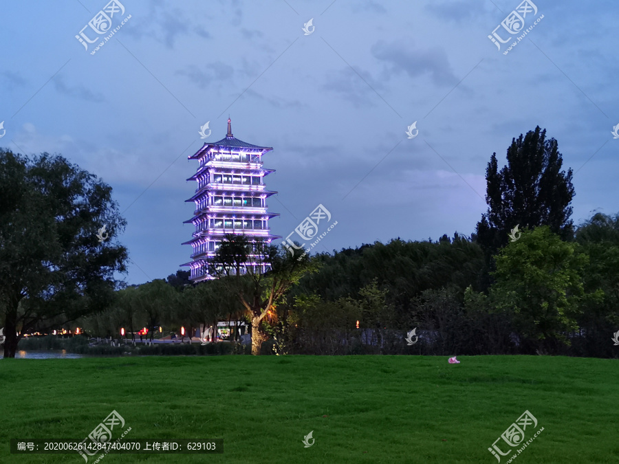 长安塔夜景