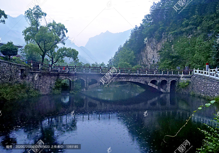 诗情画意烟雨江南小桥流水人家