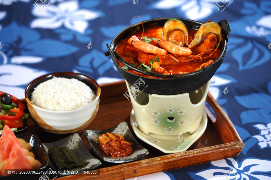 韩式海鲜小火锅
