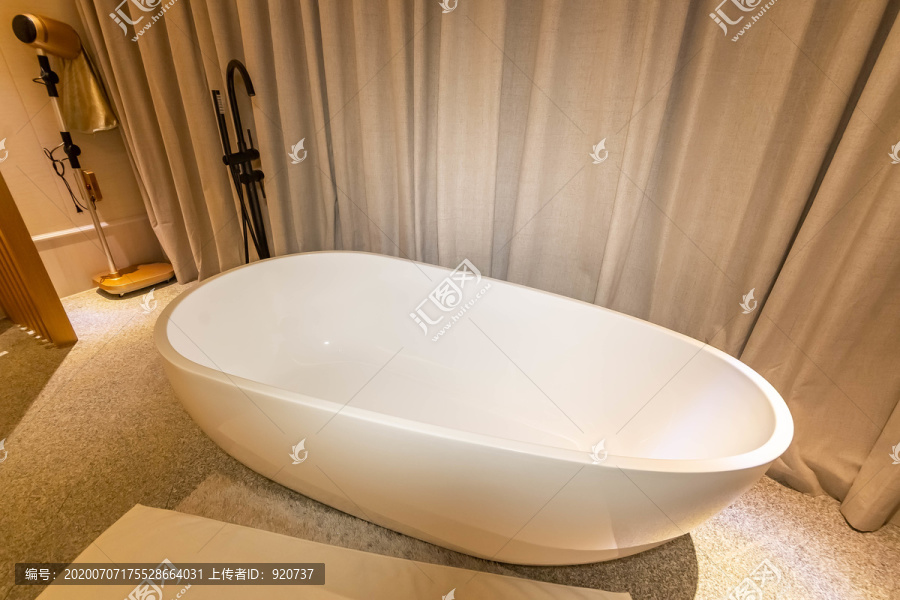 水疗浴缸