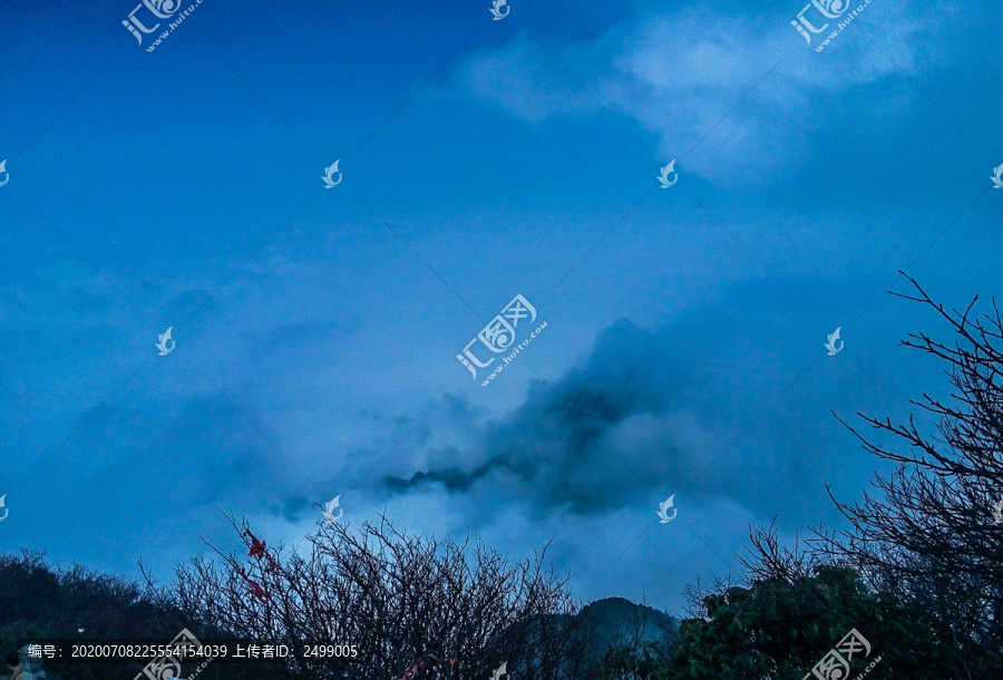 峨眉山