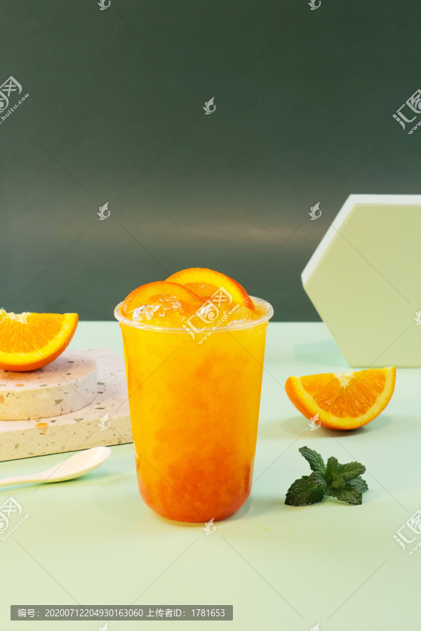 橙香马天尼