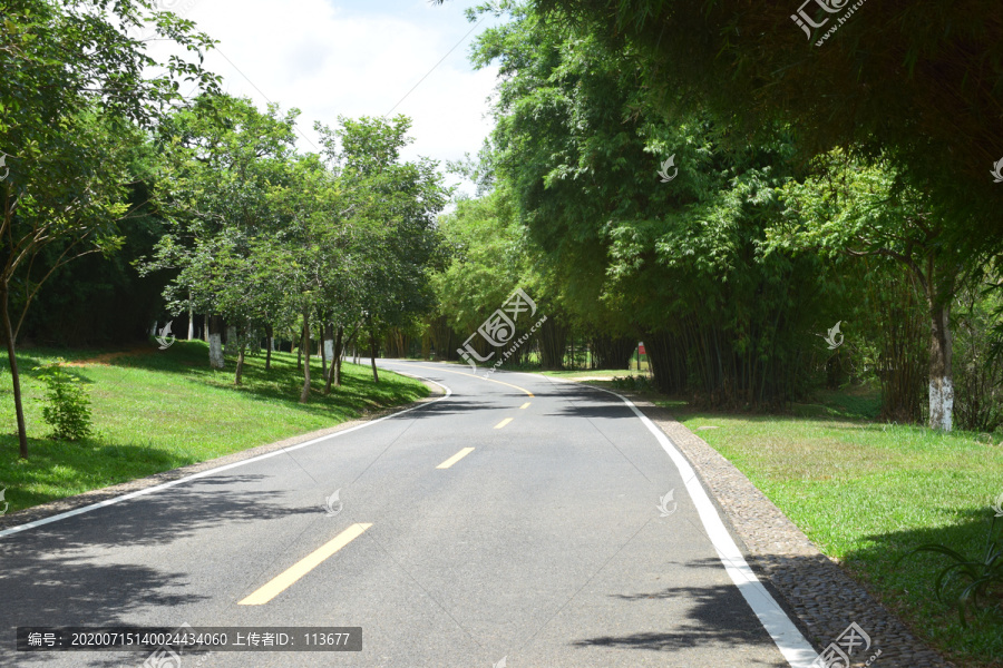 东莞松山湖风景区车道