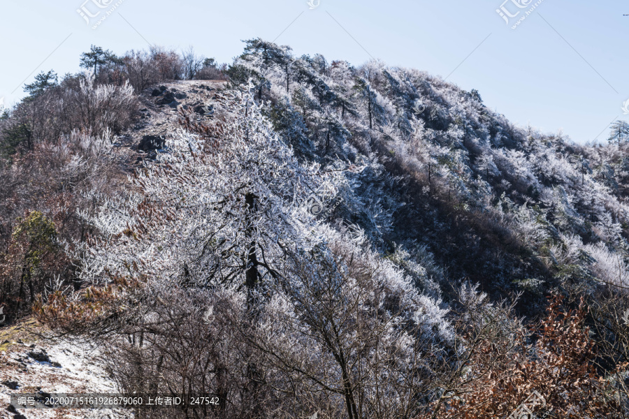 雪山