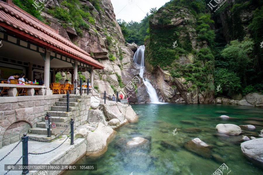 青岛崂山北九水潮音瀑