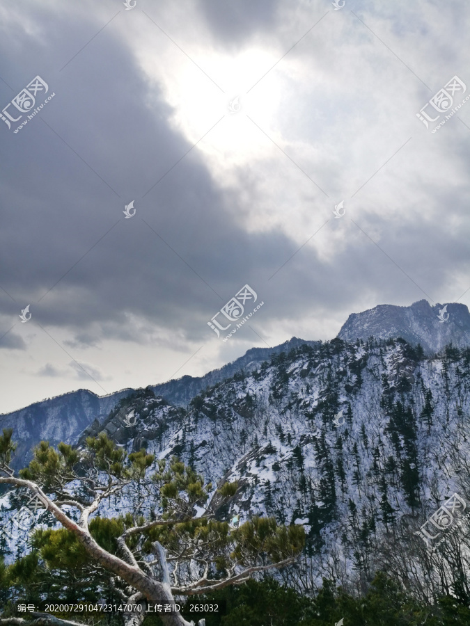 雪山