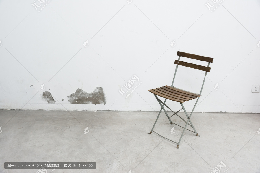 旧椅子
