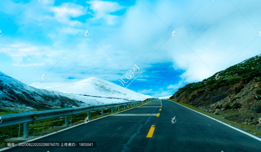 稻城亚丁雪山风光