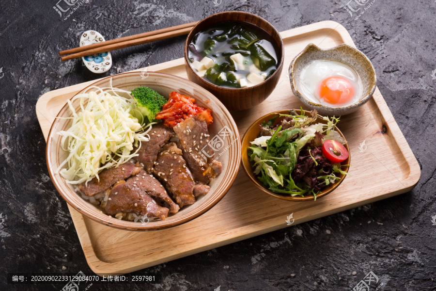 牛肉饭套餐