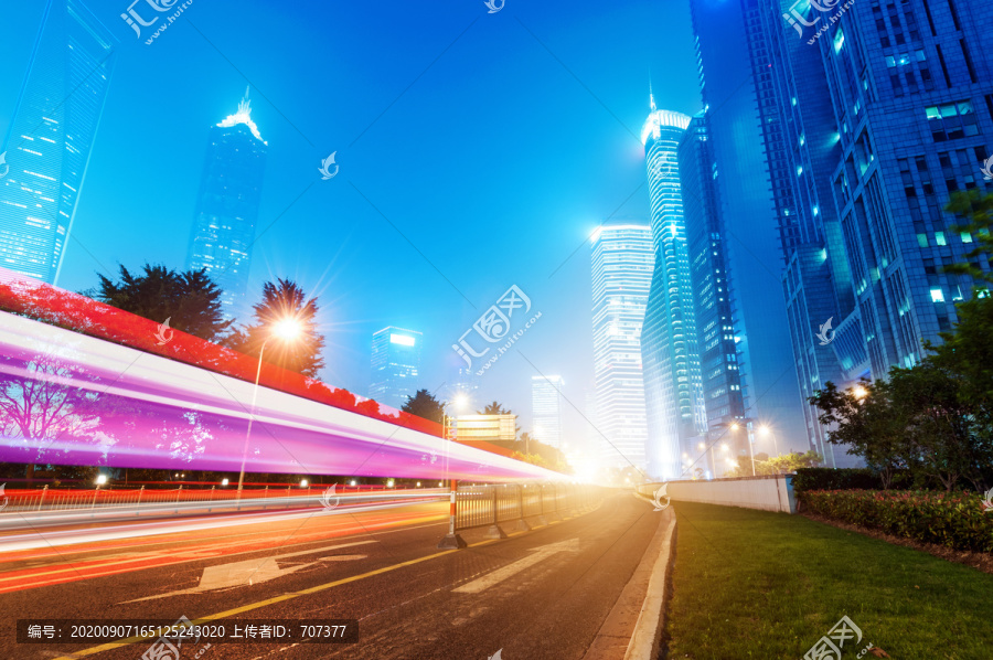 上海浦东陆家嘴城市夜景