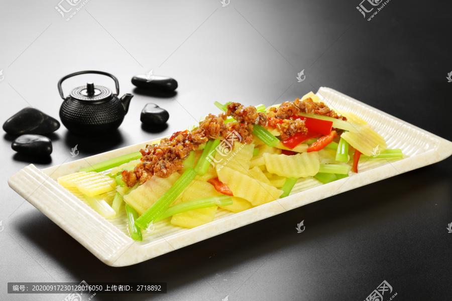咸魚醬西芹炒土豆片