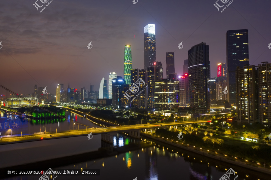 中国广州珠江新城CBD夜景