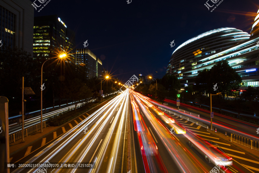 北京银河SOHO夜景3