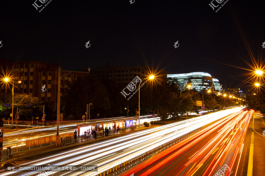 北京银河SOHO夜景4