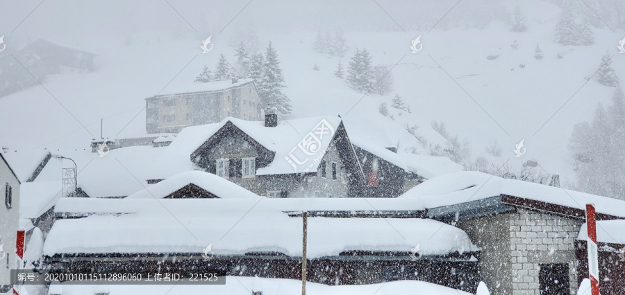 瑞士雪山自驾游