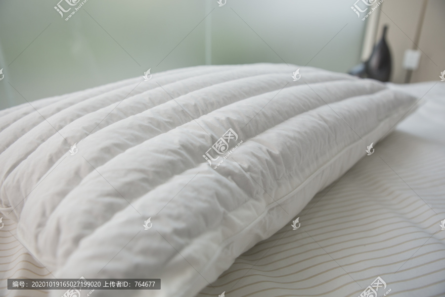 枕头枕芯