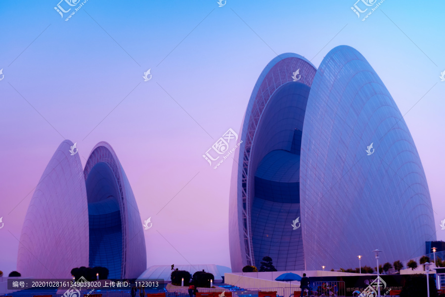 珠海日月贝海大剧院