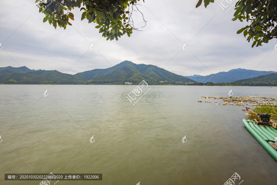 江西大余县风景优美的油罗口水库