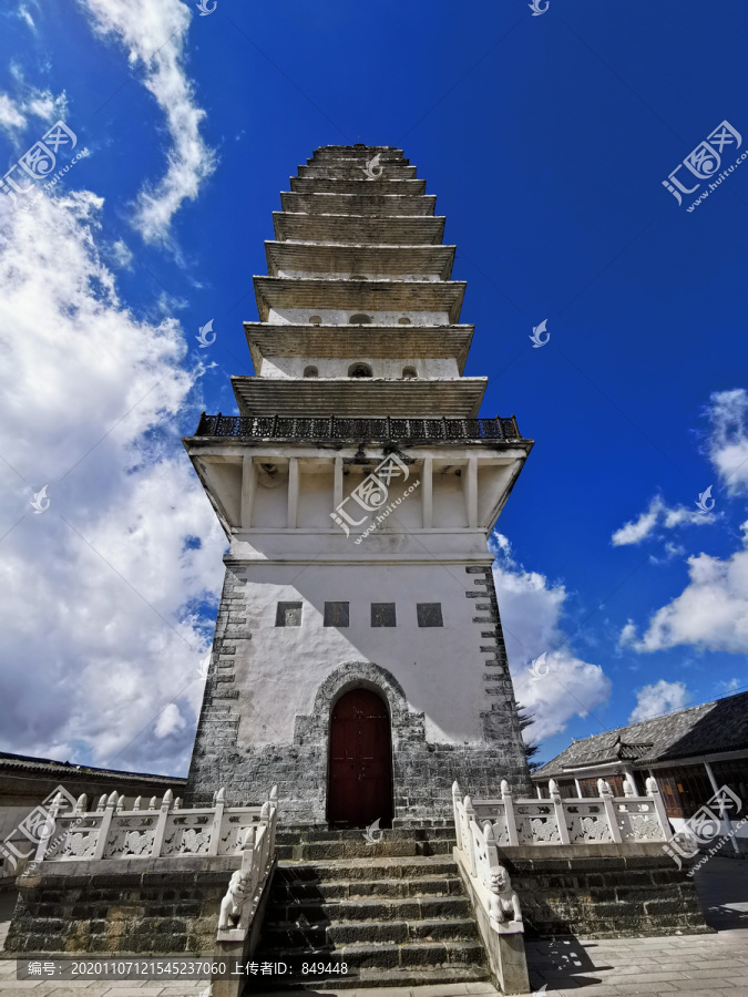 大理鸡足山风景区名胜金顶寺