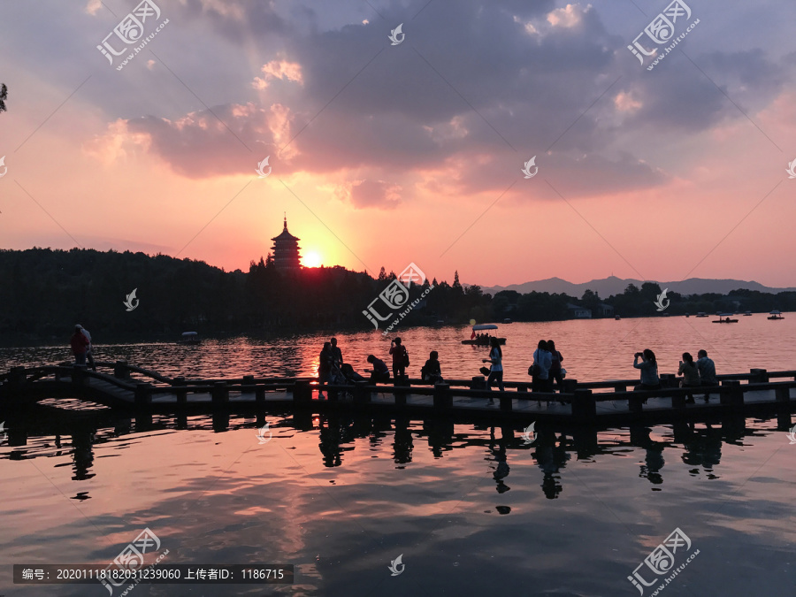 雷锋夕照