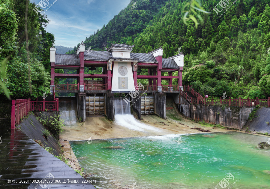 渠县賨人谷夏日美景