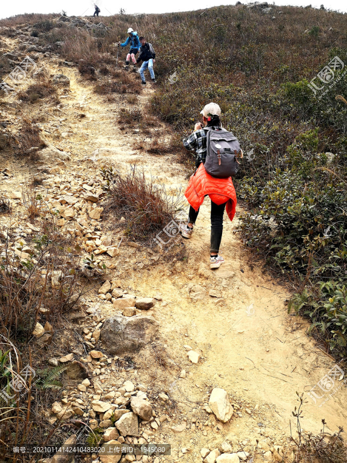 登山土石路