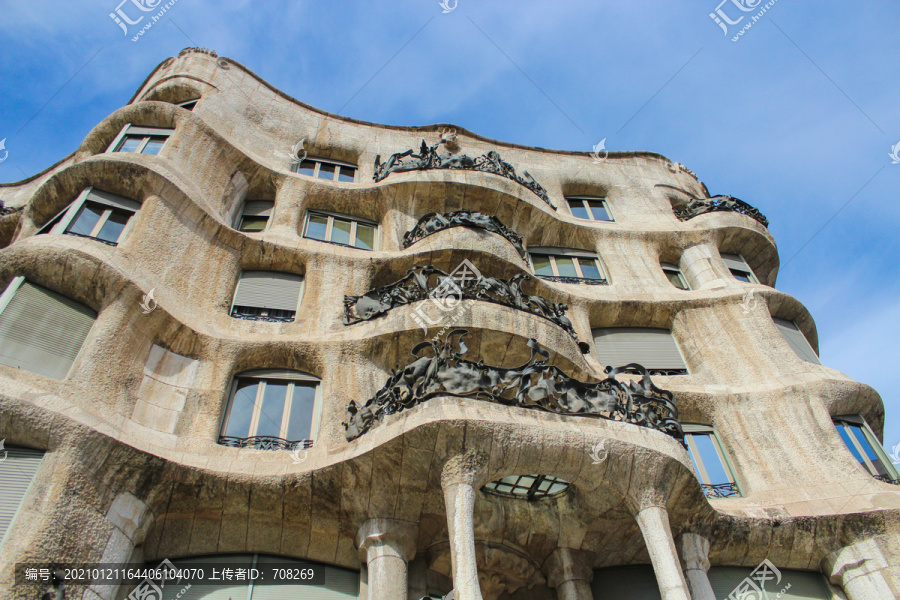 西班牙巴塞罗那高迪建筑米拉之家