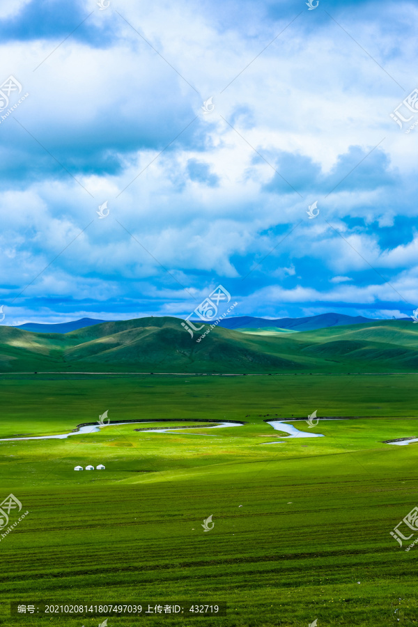 莫日格勒河夏季草原蒙古包