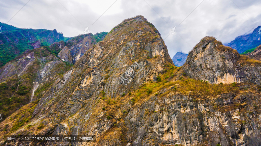 虎跳峡峡谷