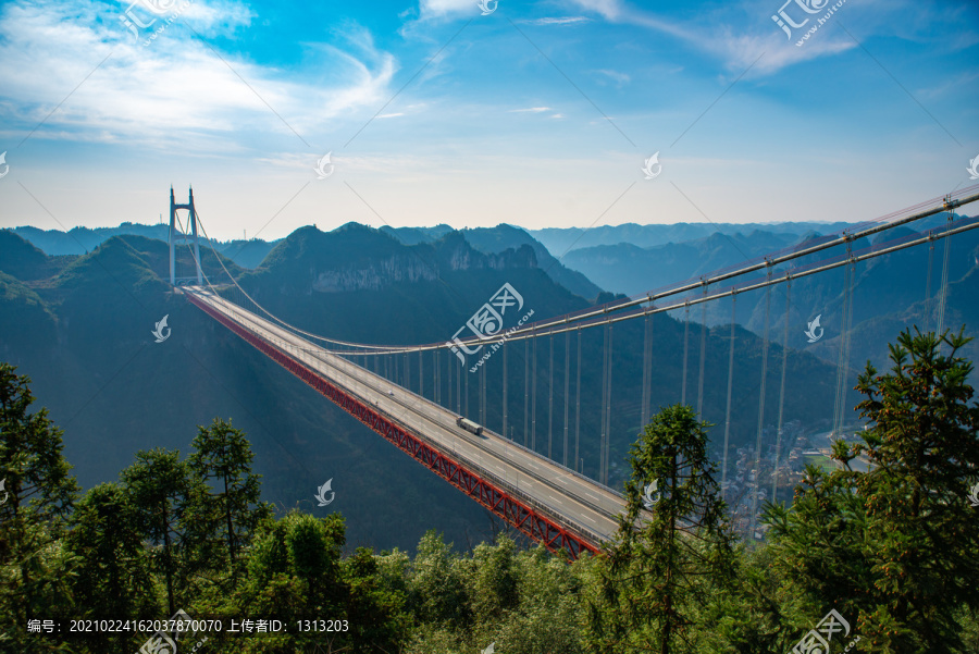 航拍湖南湘西矮寨特大橋