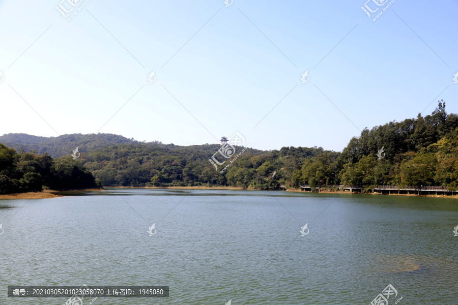 圭峰山天鹅湖