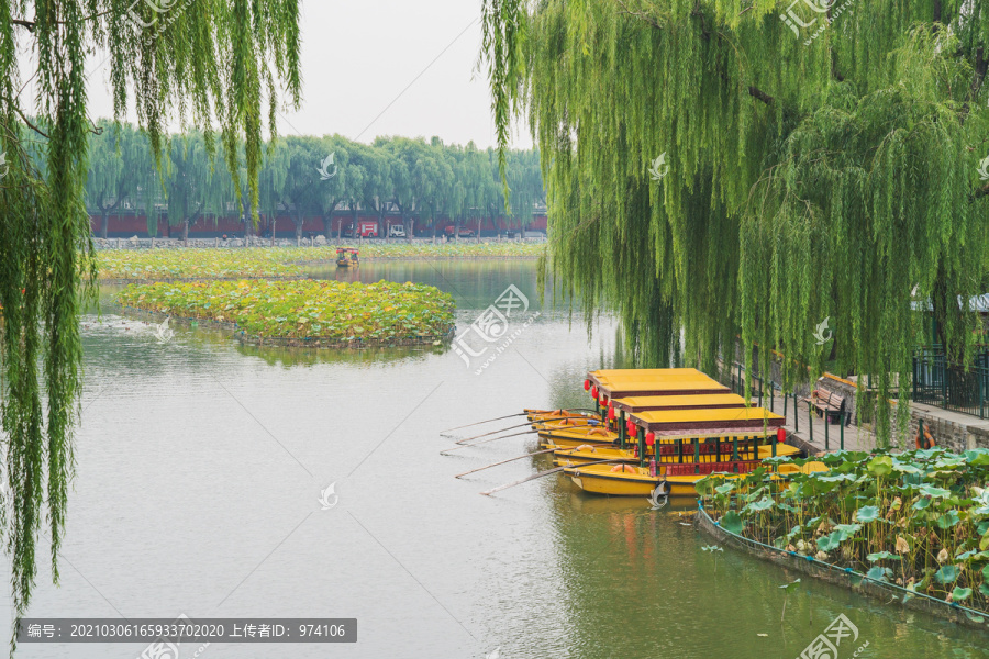 北京北海公园旅游景点和自然风光
