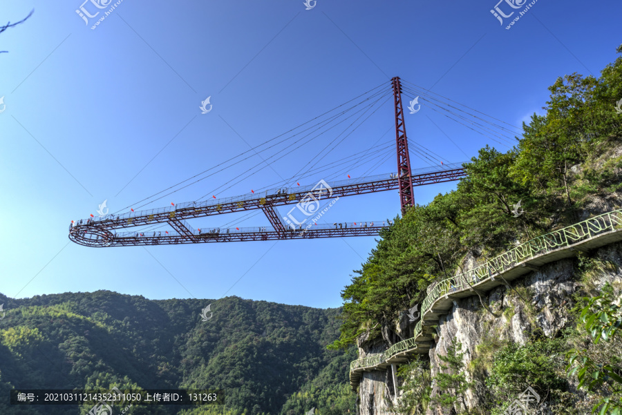 磐安灵江源森林公园高空玻璃悬廊