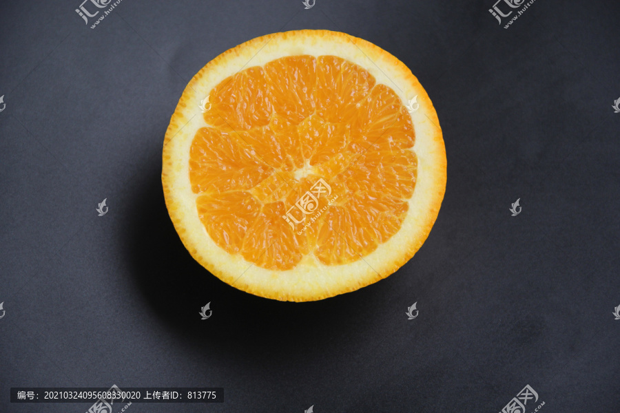 一半黄心脐橙