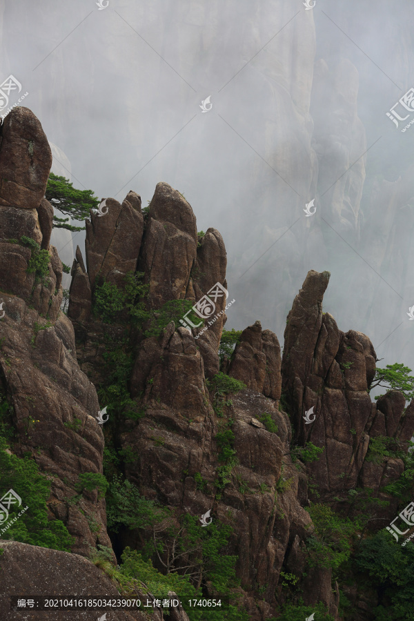 黄山奇峰怪石