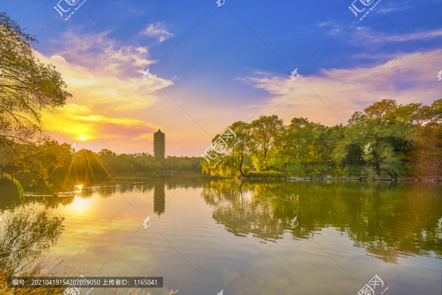 北京大学未名湖